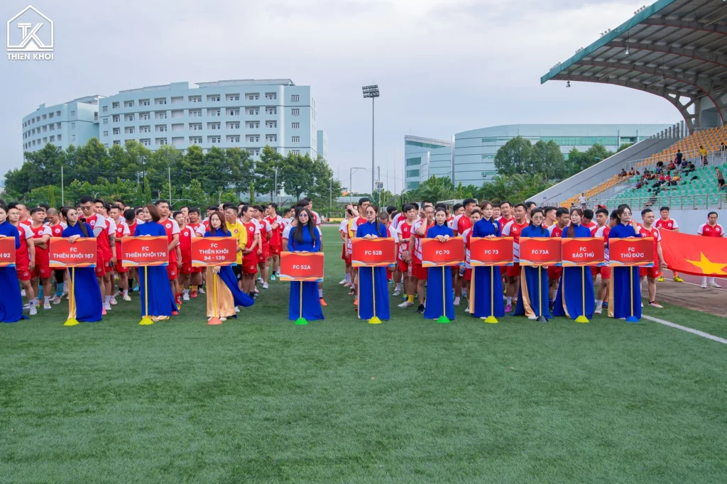 Khai mạc Giải Bóng Đá Thiên Khôi 2025 – Văn hoá gắn kết, bệ phóng tuyển dụng môi giới bất động sản. le khai mac giai bong da thien khoi 1024x682